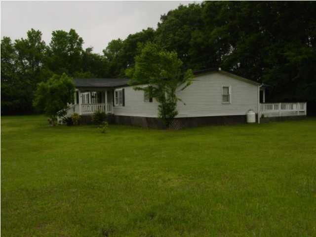 6001 Maybank Hw, Wadmalaw Island, SC 29487