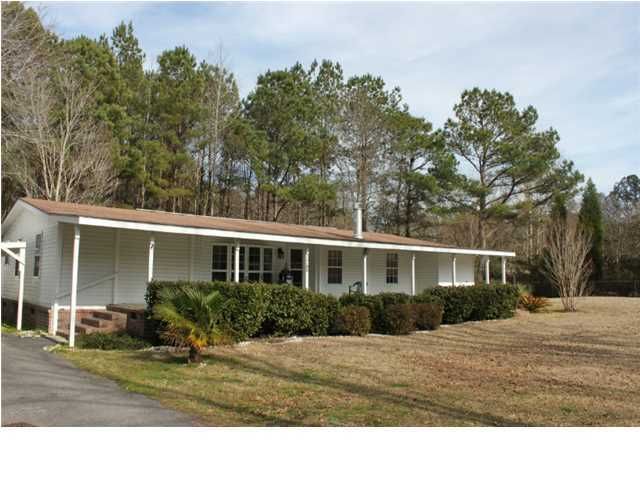 114 Cornet St, Moncks Corner, SC 29461