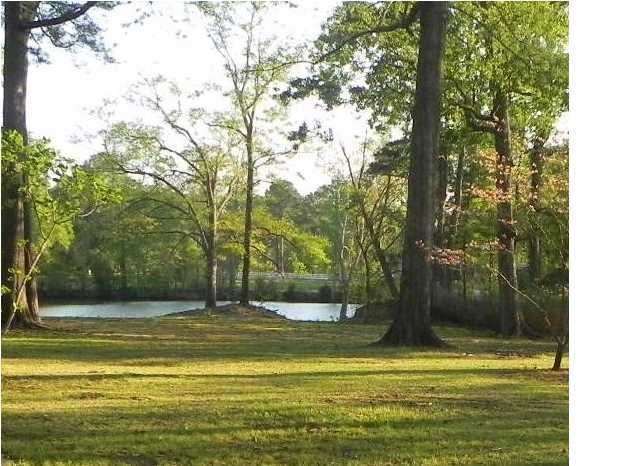 405 Twin Lakes Dr, Summerville, SC 29483