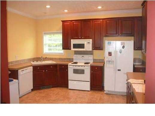 1245 Mail Route Rd, Bonneau, SC 29431
