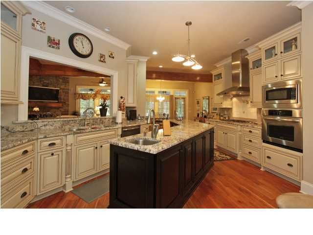 7899 Gull Bay Dr, Awendaw, SC 29429