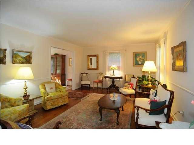 1209 S Main St, Summerville, SC 29483