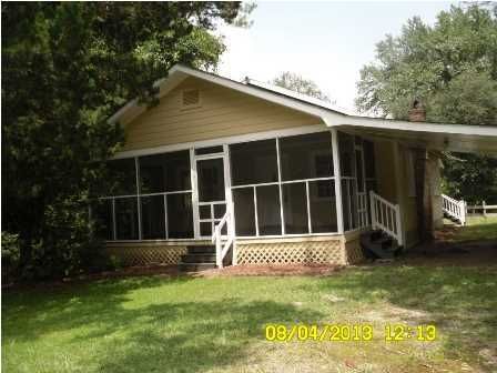 8230 Savannah Hw, Adams Run, SC 29426