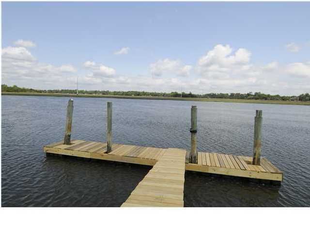 2044 Wappoo Hall Rd, James Island, SC 29412