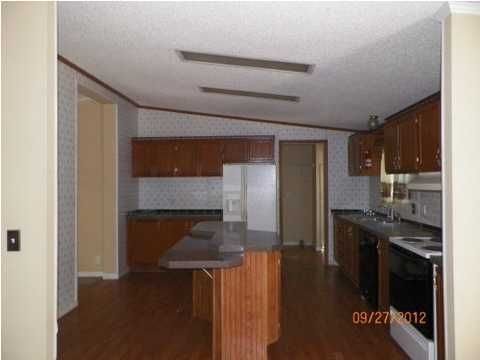 652 Mccrystal Cir, Moncks Corner, SC 29461