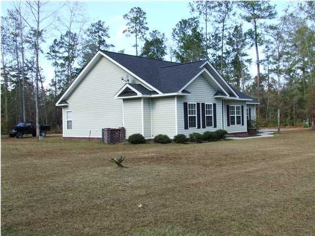 115 Tideland Ct, Bonneau, SC 29431