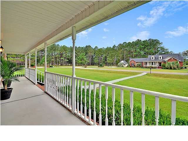 100 Fairway Ct, Saint George, SC 29477