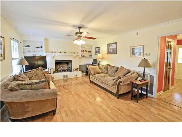 401 Huntington Dr, Summerville, SC 29483