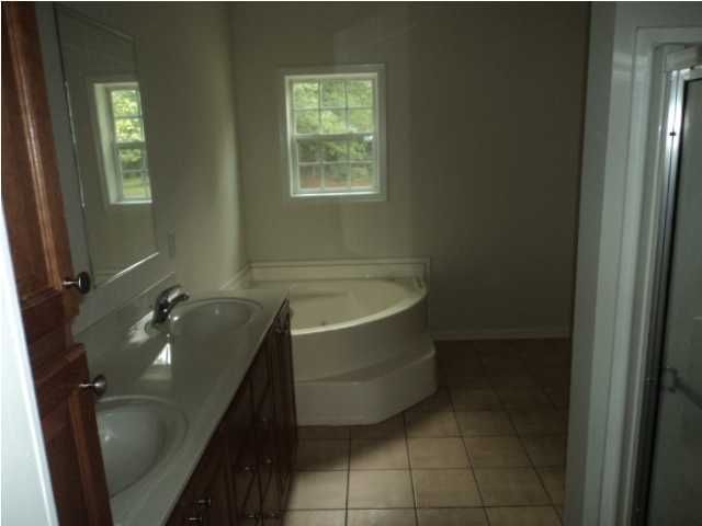 282 Summerset Ln, Summerville, SC 29483