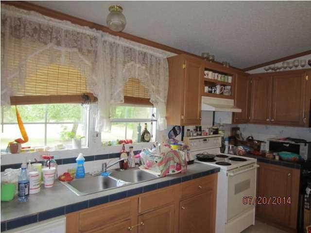 136 Winter Ct, Moncks Corner, SC 29461