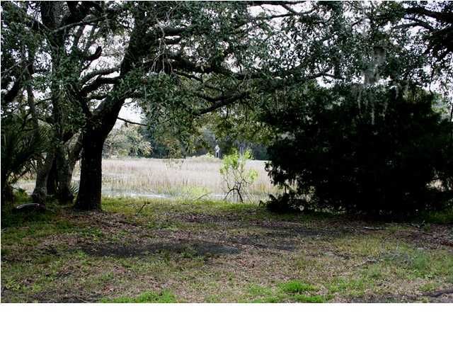 877 Riverland Dr, Charleston, SC 29412