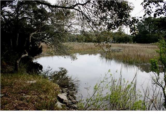 877 Riverland Dr, Charleston, SC 29412