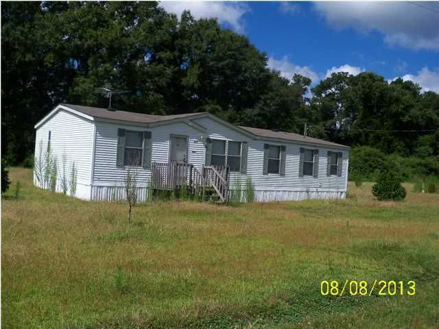 211 Clayton Ln, Ridgeville, SC 29472