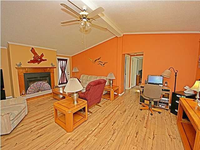 249 Bowhunter Ln, Moncks Corner, SC 29461