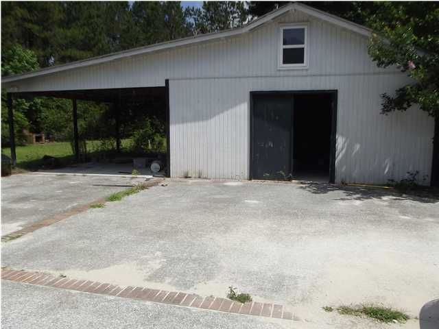 8464 Doar Rd, Awendaw, SC 29429