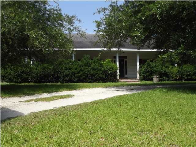 8464 Doar Rd, Awendaw, SC 29429