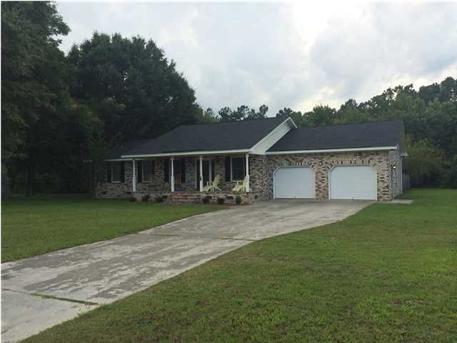 360 Embassy Dr, Summerville, SC 29483