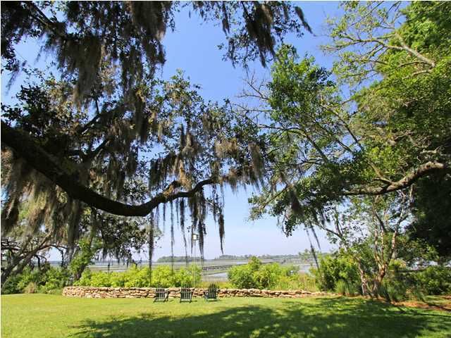 5148 Chisolm Rd, Johns Island, SC 29455