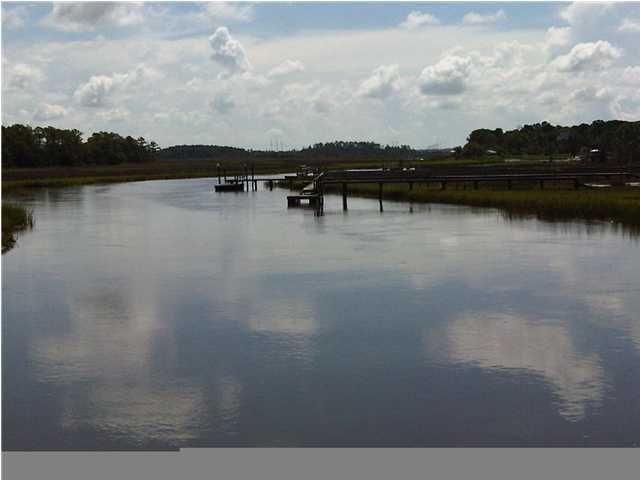 1197 River Rd, Johns Island, SC 29455