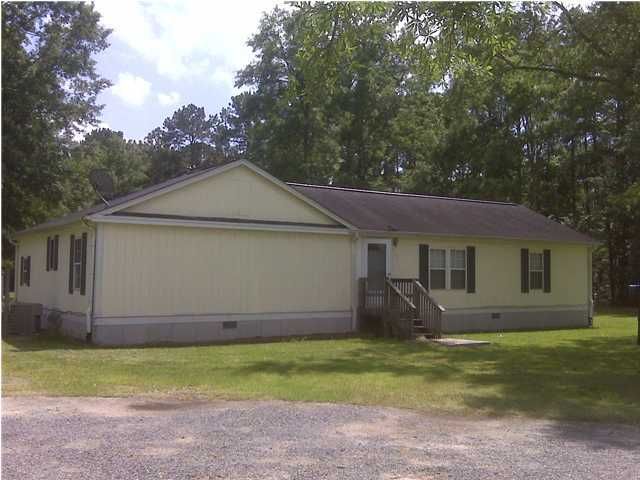 152 Carter Dr, Summerville, SC 29483