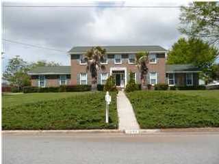 1046 N Shem Dr, Mount Pleasant, SC 29464