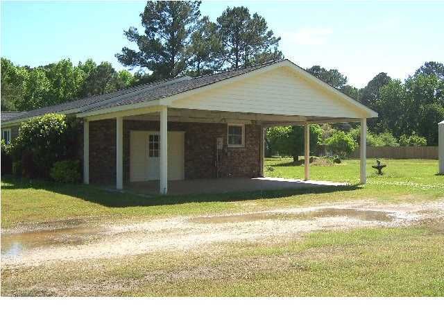 4643 Parishville Rd, Meggett, SC 29449