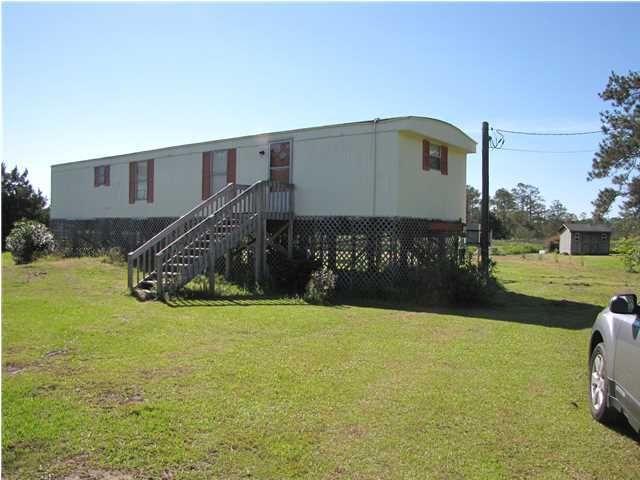 8275 Oyster Factory Rd, Edisto Island, SC 29438
