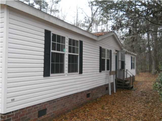 111 Oak Hill Ln, Moncks Corner, SC 29461