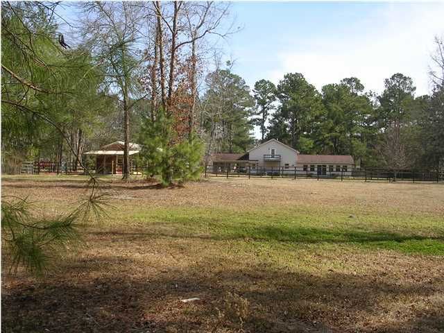 223 New Hope Dr, Summerville, SC 29483