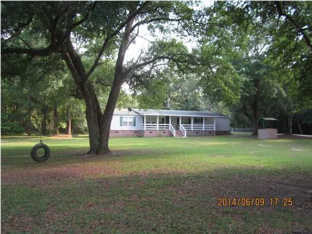207 Shad Ln, Ridgeville, SC 29472