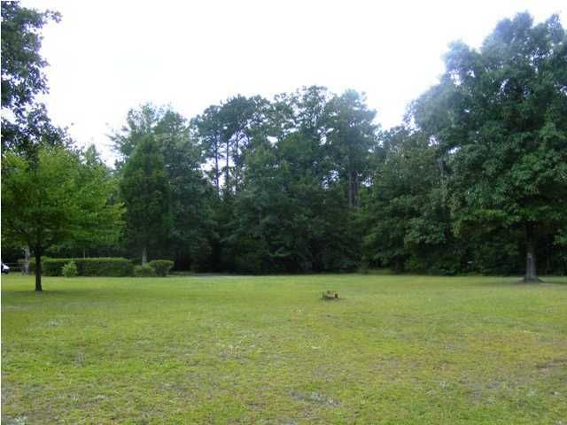 201 Caveson Dr, Summerville, SC 29483