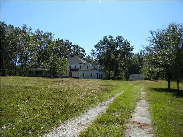 331 Summerset Ln, Summerville, SC 29483