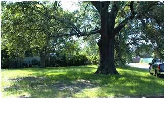 1937 Redwood St, North Charleston, SC 29405