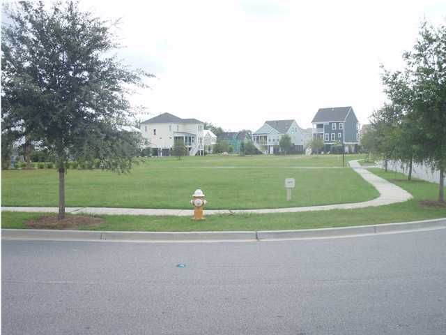 1407 Smythe St, Charleston, SC 29492