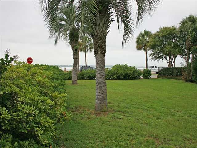 30 Murray Blvd, Charleston, SC 29401