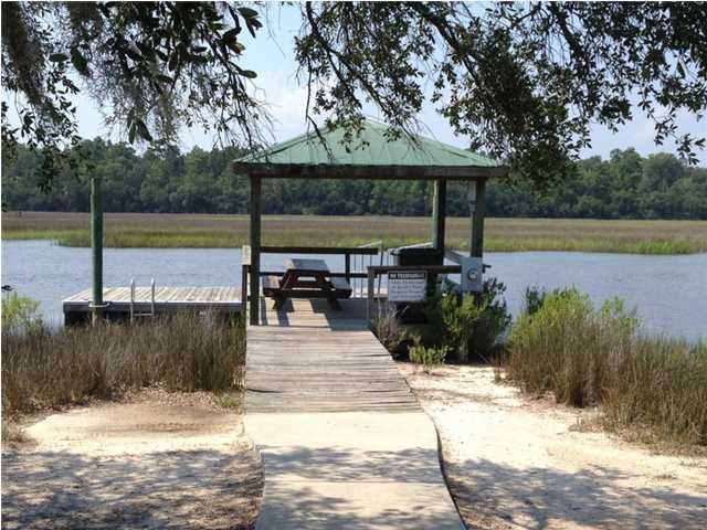 2 Jacobs Point Blvd, Hollywood, SC 29449