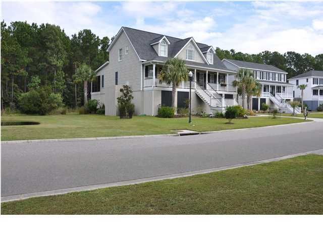 1840 Delacourt Ave, Mount Pleasant, SC 29466