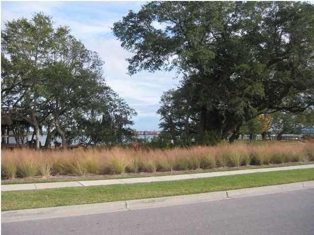 1431 Smythe St, Charleston, SC 29492