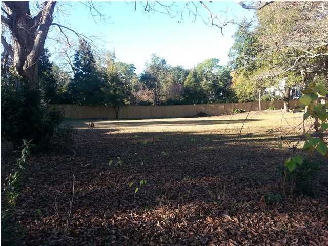 27 Vincent Dr, Mount Pleasant, SC 29464