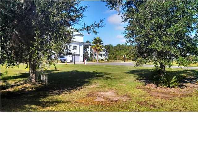 1301 Newport Ct, Charleston, SC 29492