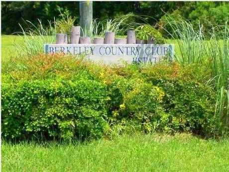 1314 Mccrae Dr, Moncks Corner, SC 29461