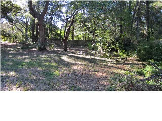 4 Cliffwood Dr, Mount Pleasant, SC 29464