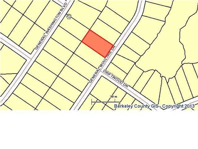 703 General Moultrie Dr, Bonneau, SC 29431
