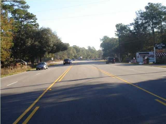 7 Savannah Hw, Ravenel, SC 29470