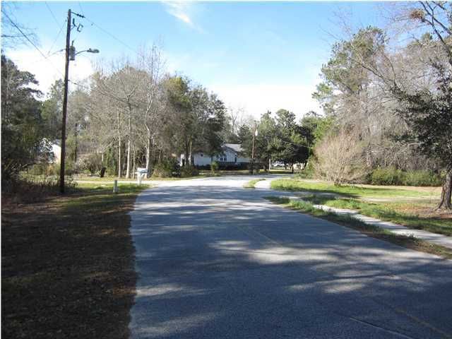 1125 Happyland Blvd, Mount Pleasant, SC 29466