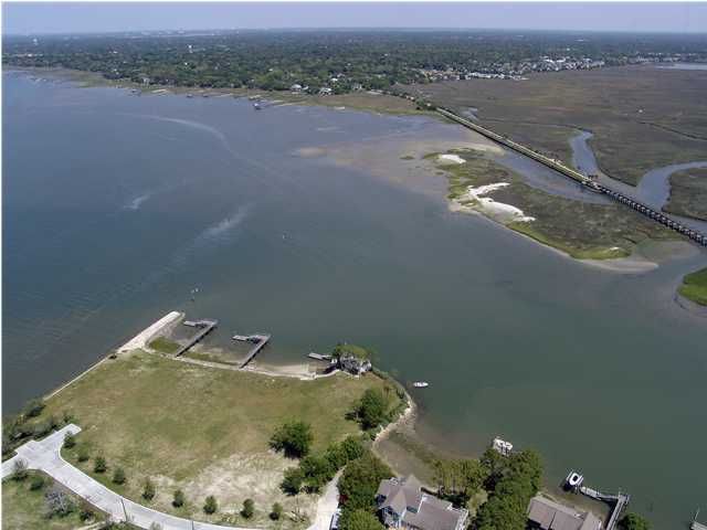 813 Middle St, Sullivans Island, SC 29482