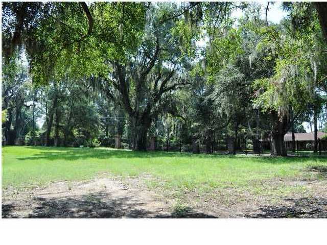 1126 Venning Rd, Mount Pleasant, SC 29464