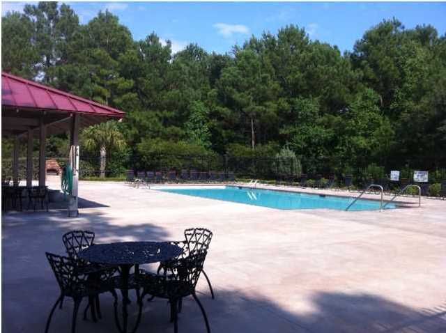 291 Commonwealth Dr, Mount Pleasant, SC 29466
