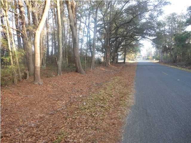 8036 Cedar Hall Rd, Edisto Island, SC 29438