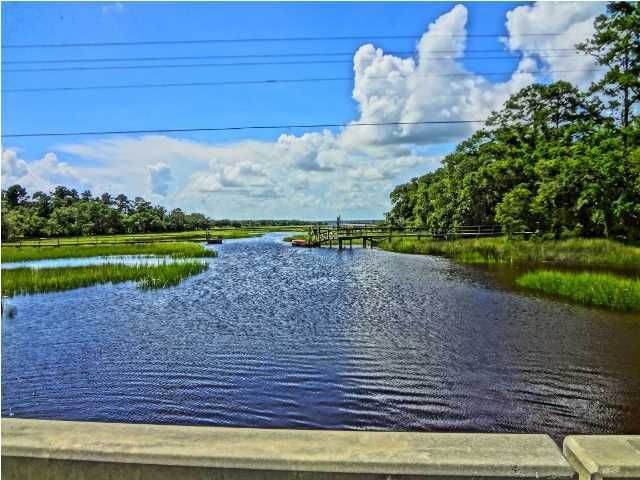 3714 Chisolm Rd, Johns Island, SC 29455